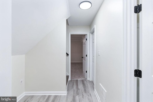 12719 Pickett Ct, Spotsylvania, VA 22551 - corridor featuring wood finished floors and baseboards