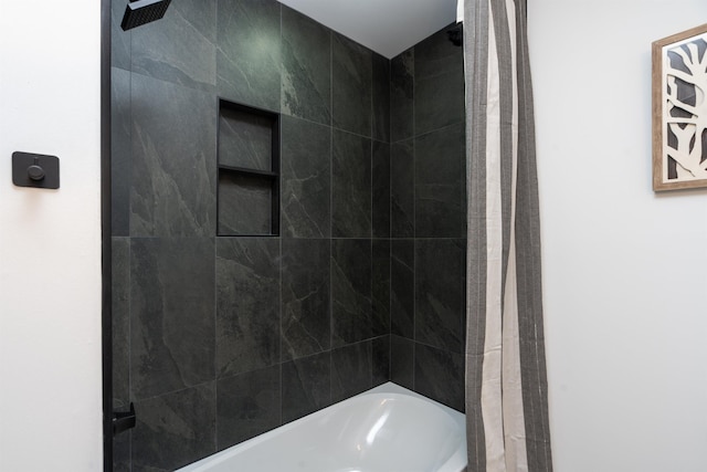 1401 B St, Waynesboro, VA 22980 - bathroom featuring shower / bathtub combination