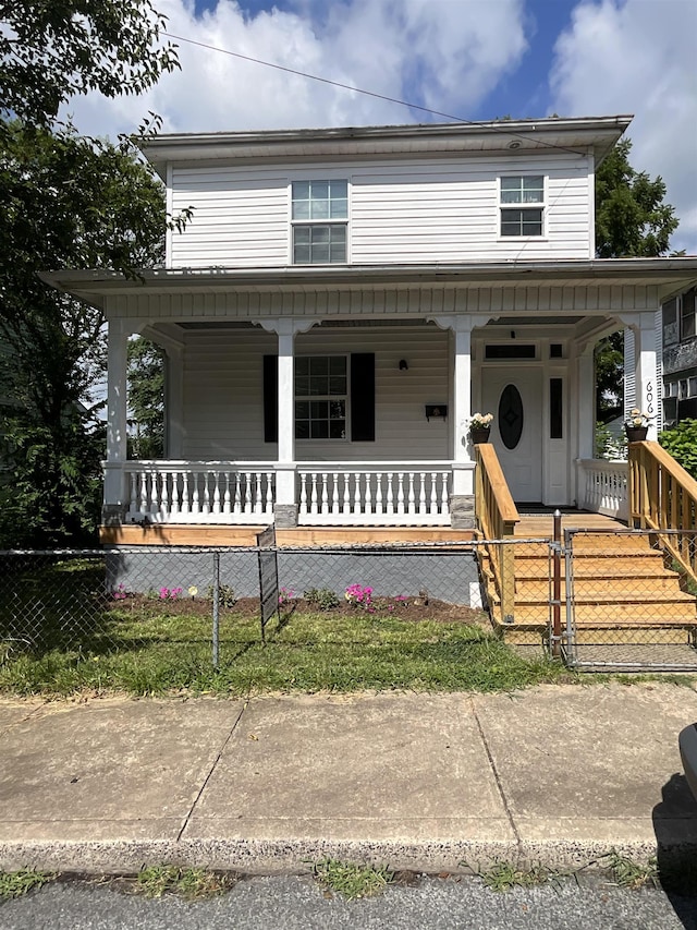 606 Winthrop St, Staunton, VA 24401 - photo 1