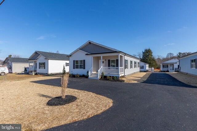 824 Mineral Ave, Mineral, VA 23117 - photo 1