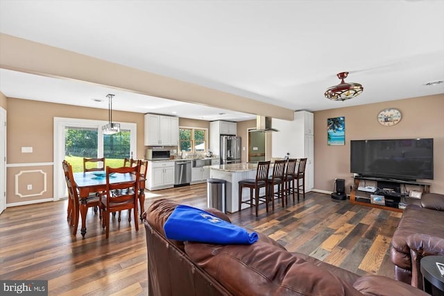 436 Castleton View Rd, Castleton, VA 22716 - living area with dark wood-type flooring