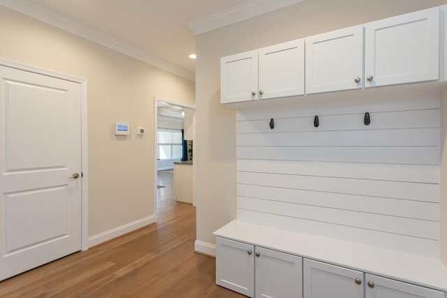 33 Silver Maple Cv, Fishersville, VA 22939 - mudroom featuring crown molding, baseboards, light wood-type flooring, and recessed lighting