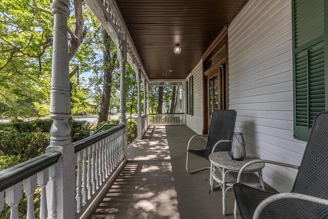 557 Wayne Ave S, Waynesboro, VA 22980 - view of porch