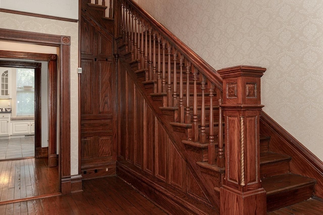 557 Wayne Ave S, Waynesboro, VA 22980 - stairs featuring wallpapered walls and hardwood / wood-style flooring