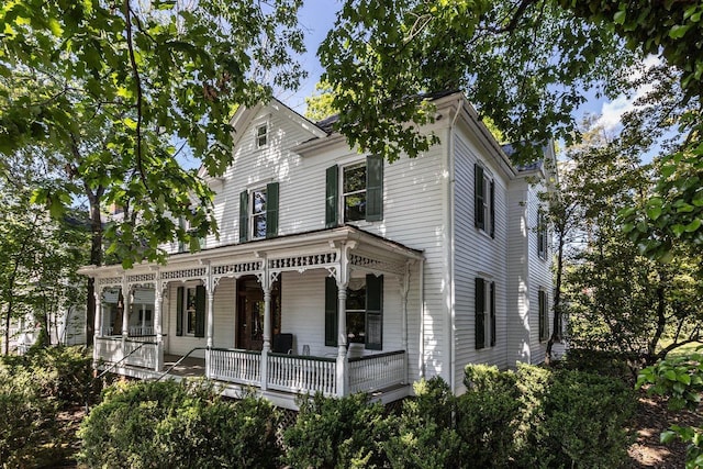 557 Wayne Ave S, Waynesboro, VA 22980 - view of front of home featuring a porch