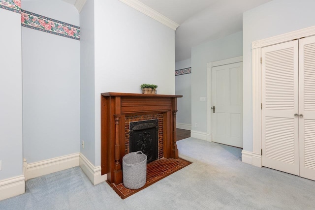 557 Wayne Ave S, Waynesboro, VA 22980 - living area featuring carpet, crown molding, a fireplace with flush hearth, and baseboards