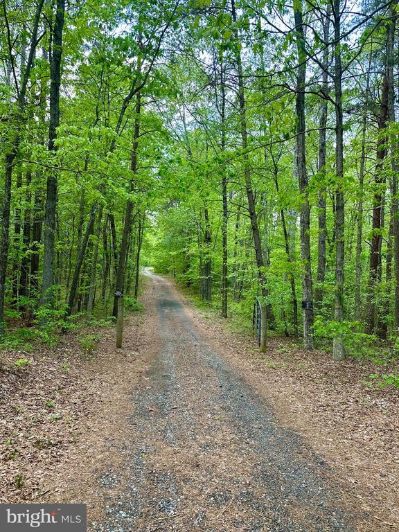 8832 Pamunkey Rd, Spotsylvania, VA 22551