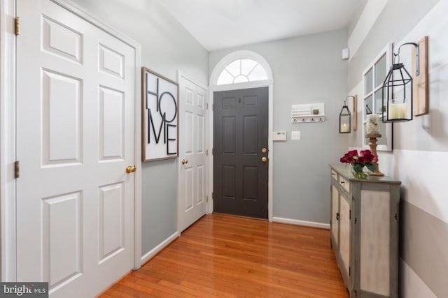 5502 Joshua Tree Cir, Fredericksburg, VA 22407 - entrance foyer featuring baseboards and light wood-type flooring