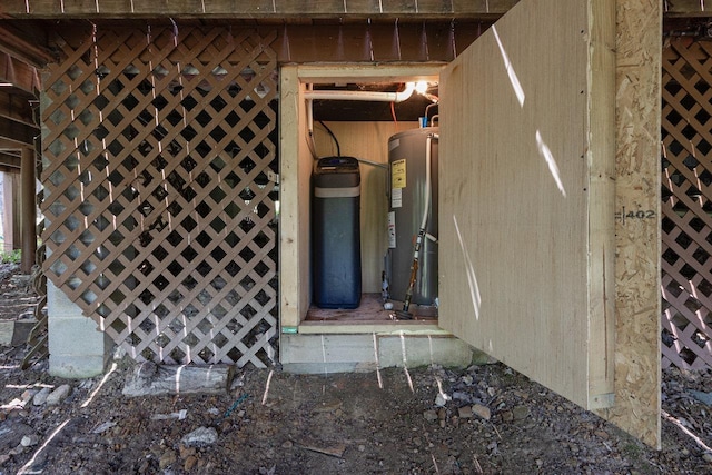 16184 Moonrise Ln, Broadway, VA 22815 - doorway to property with electric water heater