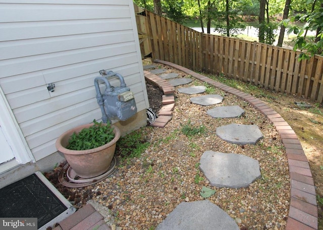 9600 Becker Ct, Fredericksburg, VA 22408 - view of yard with fence