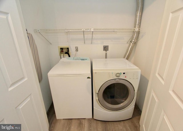9600 Becker Ct, Fredericksburg, VA 22408 - clothes washing area featuring laundry area, separate washer and dryer, and wood finished floors