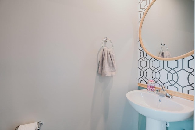 1113 Scruggs Ln, Grottoes, VA 24441 - bathroom with a sink
