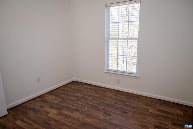 4259 Shelby Rd, Rochelle, VA 22738 - unfurnished room featuring baseboards and dark wood-style floors