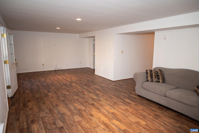 4259 Shelby Rd, Rochelle, VA 22738 - living area featuring dark wood-style flooring, baseboards, and recessed lighting