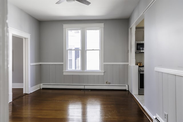 120 Jefferson St S, Lexington, VA 24450 - unfurnished room featuring ceiling fan, wainscoting, plenty of natural light, and hardwood / wood-style floors
