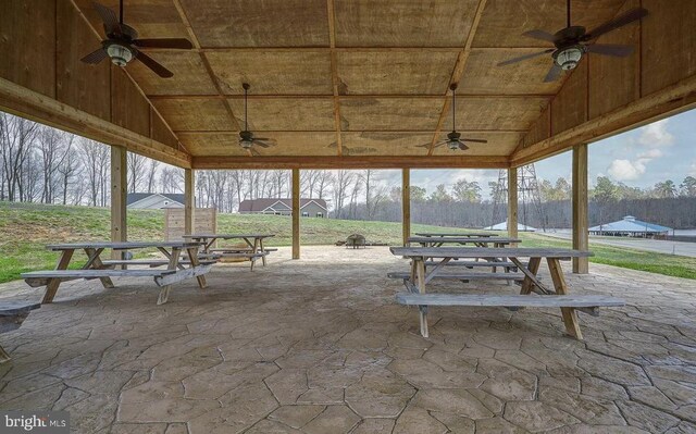 310 Elk Creek Lndg, Mineral, VA 23117 - view of patio / terrace with a ceiling fan