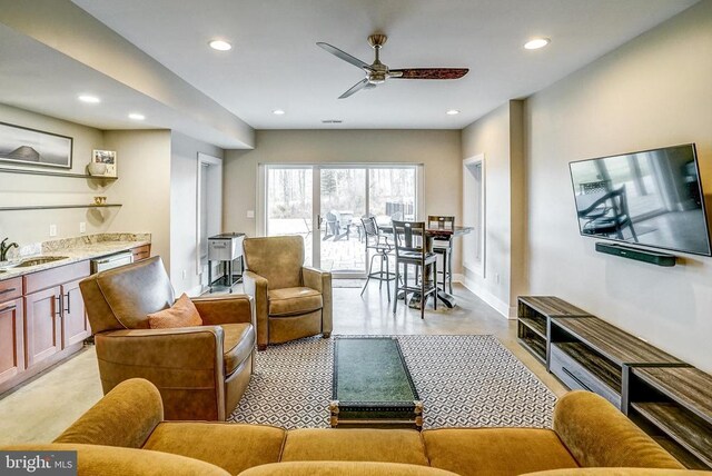 310 Elk Creek Lndg, Mineral, VA 23117 - living area featuring recessed lighting, ceiling fan, baseboards, and concrete flooring