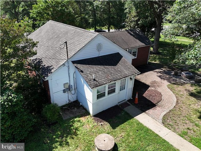 3200 Lafayette Blvd, Fredericksburg, VA 22408 - view of front of home featuring a shingled roof and a front lawn