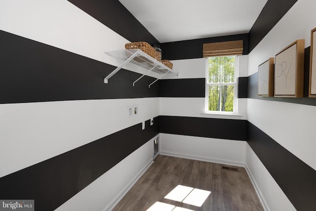 10100 N Streamview Ct, Fredericksburg, VA 22408 - walk in closet featuring wood finished floors