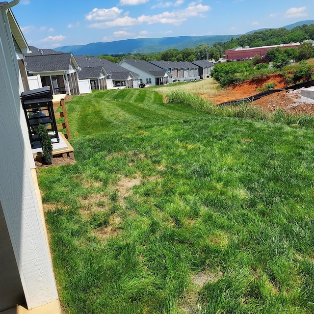 237 Ridgeline Dr, Waynesboro, VA 22980 - view of grassy yard with a residential view and a mountain view