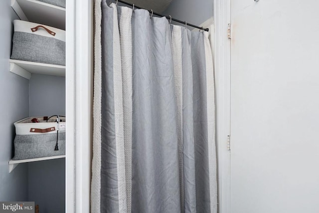 3321 Summit Crossing Rd, Fredericksburg, VA 22408 - bathroom featuring a shower with shower curtain