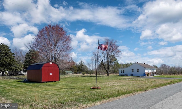 3321 Summit Crossing Rd, Fredericksburg, VA 22408 - view of green lawn featuring a shed