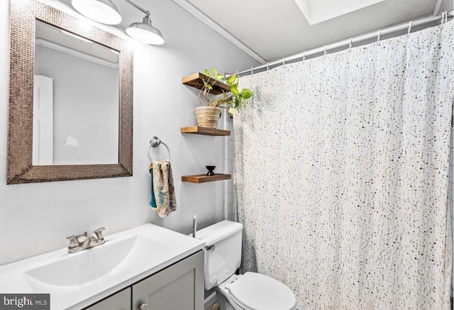 11311 Crown Ct, Fredericksburg, VA 22407 - full bath featuring vanity and a shower with curtain
