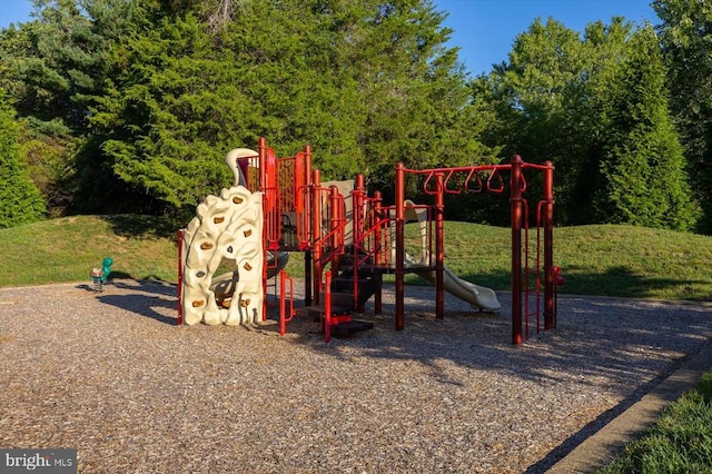 3905 Corbin Hall Ln, Fredericksburg, VA 22408 - view of community play area