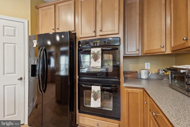 5831 Deep Creek Dr, Fredericksburg, VA 22407 - kitchen with black appliances