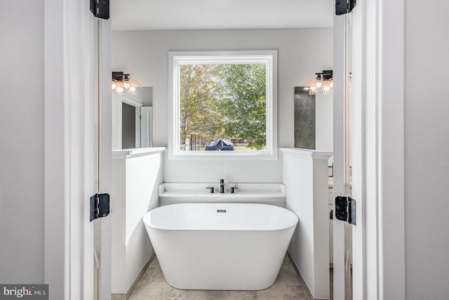 26437 Pennfields Dr, Orange, VA 22960 - full bath featuring a freestanding tub