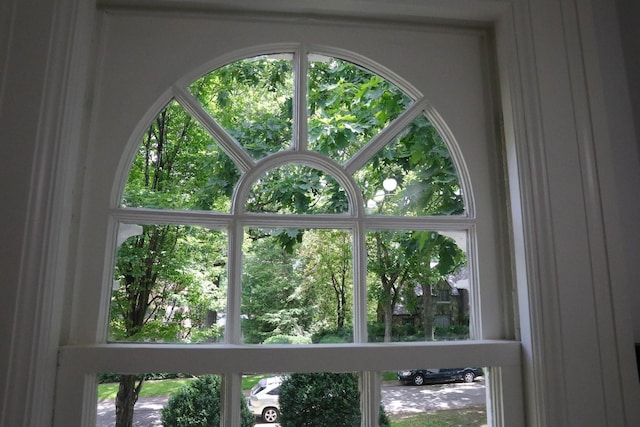 645 Cherry Ave, Waynesboro, VA 22980 - detailed view