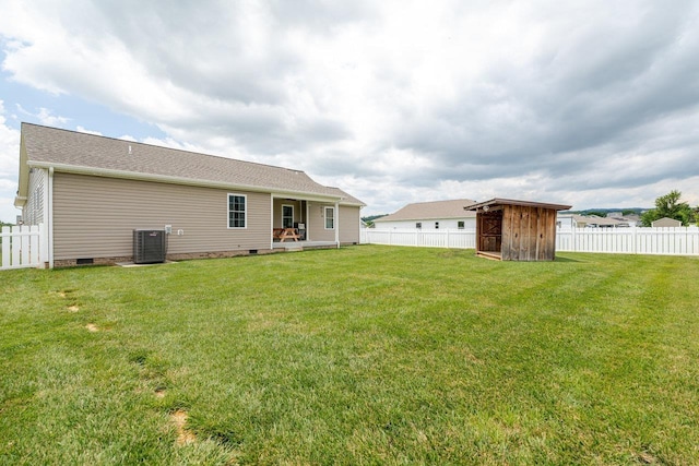 375 Mesa Ct, Broadway, VA 22815 - back of house featuring crawl space, a storage unit, and a fenced backyard