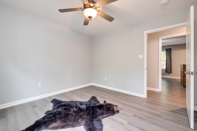 4001 Moreland Gap Rd, New Market, VA 22844 - unfurnished room featuring wood finished floors, baseboards, ceiling fan, and a smoke detector