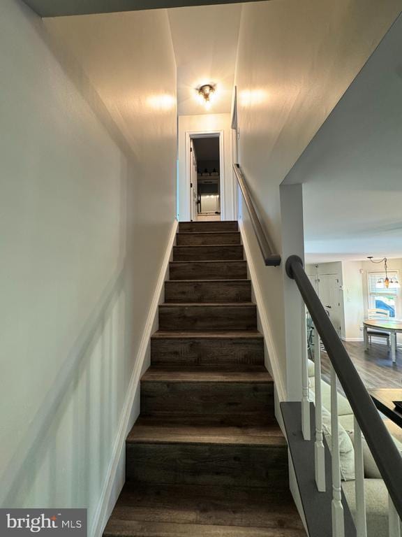 10010 Peppermill Ct, Fredericksburg, VA 22407 - stairway featuring wood finished floors