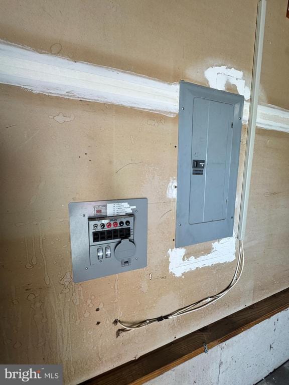 10010 Peppermill Ct, Fredericksburg, VA 22407 - utility room with electric panel