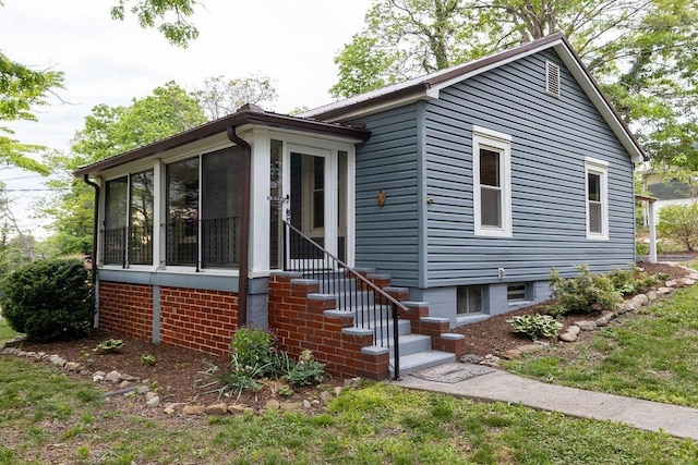 837 Faber Ave, Waynesboro, VA 22980 - view of front of property with a sunroom