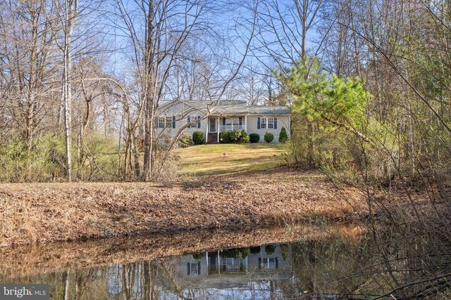5585 Sperryville Pike, Boston, VA 22713 - view of front of house featuring a front yard