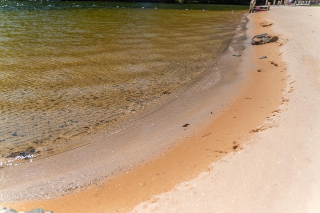 10 Zephyr Rd, Palmyra, VA 22963 - bird's eye view of a large body of water