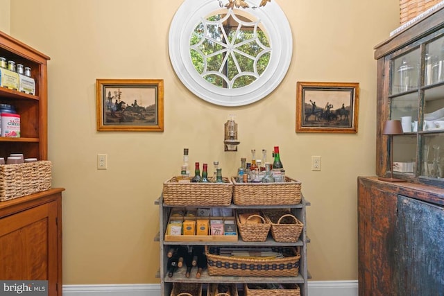 8833 Wales Rd N, Warrenton, VA 20186 - detailed view of baseboards