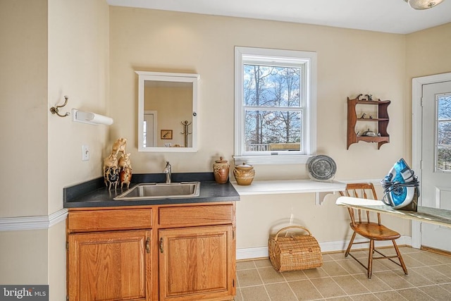 175 Covenant Way, Bumpass, VA 23024 - bar area featuring a sink and baseboards