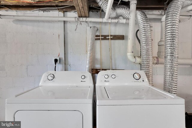 316 Wayland Rd, Culpeper, VA 22701 - laundry room featuring washing machine and dryer