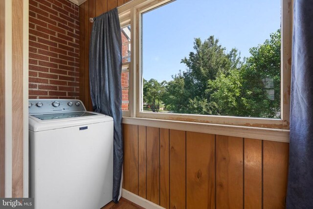 130 Morningside Dr, Culpeper, VA 22701 - laundry room featuring washer / clothes dryer and healthy amount of natural light