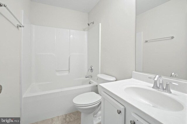 2042 Mourning Dove Dr, Locust Grove, VA 22508 - empty room with a ceiling fan and light colored carpet