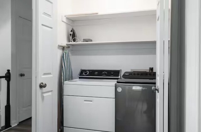 4064 Pine Grove Rd, Stanley, VA 22851 - laundry room with independent washer and dryer