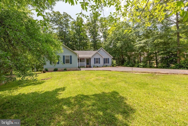 103 Patrick Henry Ct, Locust Grove, VA 22508 - view of front of home featuring a front yard and driveway