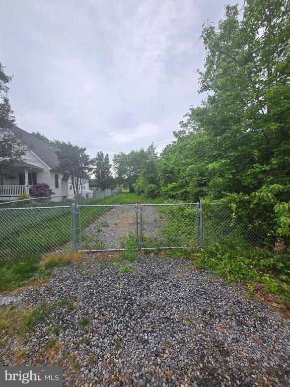 5717 Lucas St, Fredericksburg, VA 22407