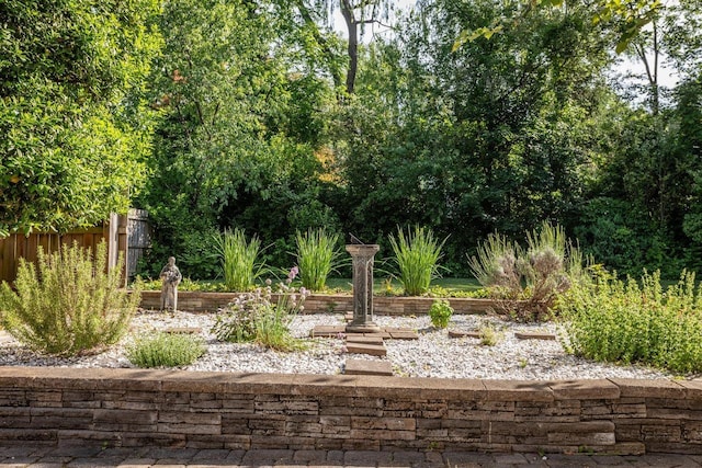 222 Grattan St E, Harrisonburg, VA 22801 - view of yard