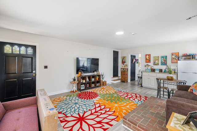 93 Eidson Creek Rd, Staunton, VA 24401 - living room featuring baseboards