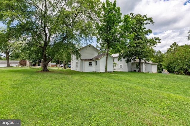 308 Virginia Ave, Mineral, VA 23117 - view of green lawn