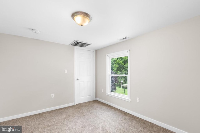 308 Virginia Ave, Mineral, VA 23117 - unfurnished room with carpet floors and a smoke detector